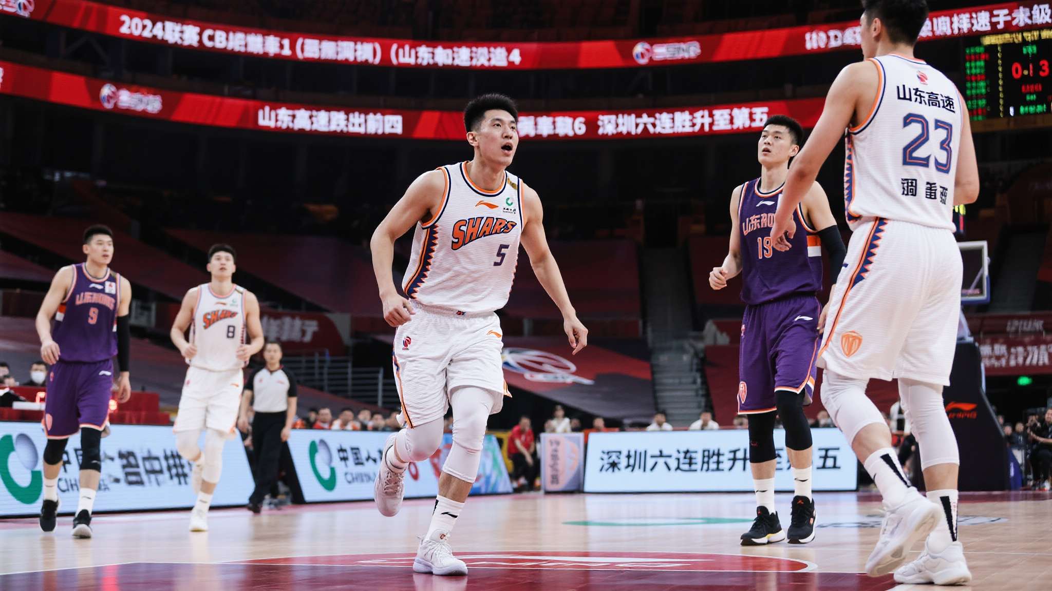 2024赛季CBA联赛精彩纷呈，每一场比赛都牵动着球迷们的心。随着常规赛步入关键